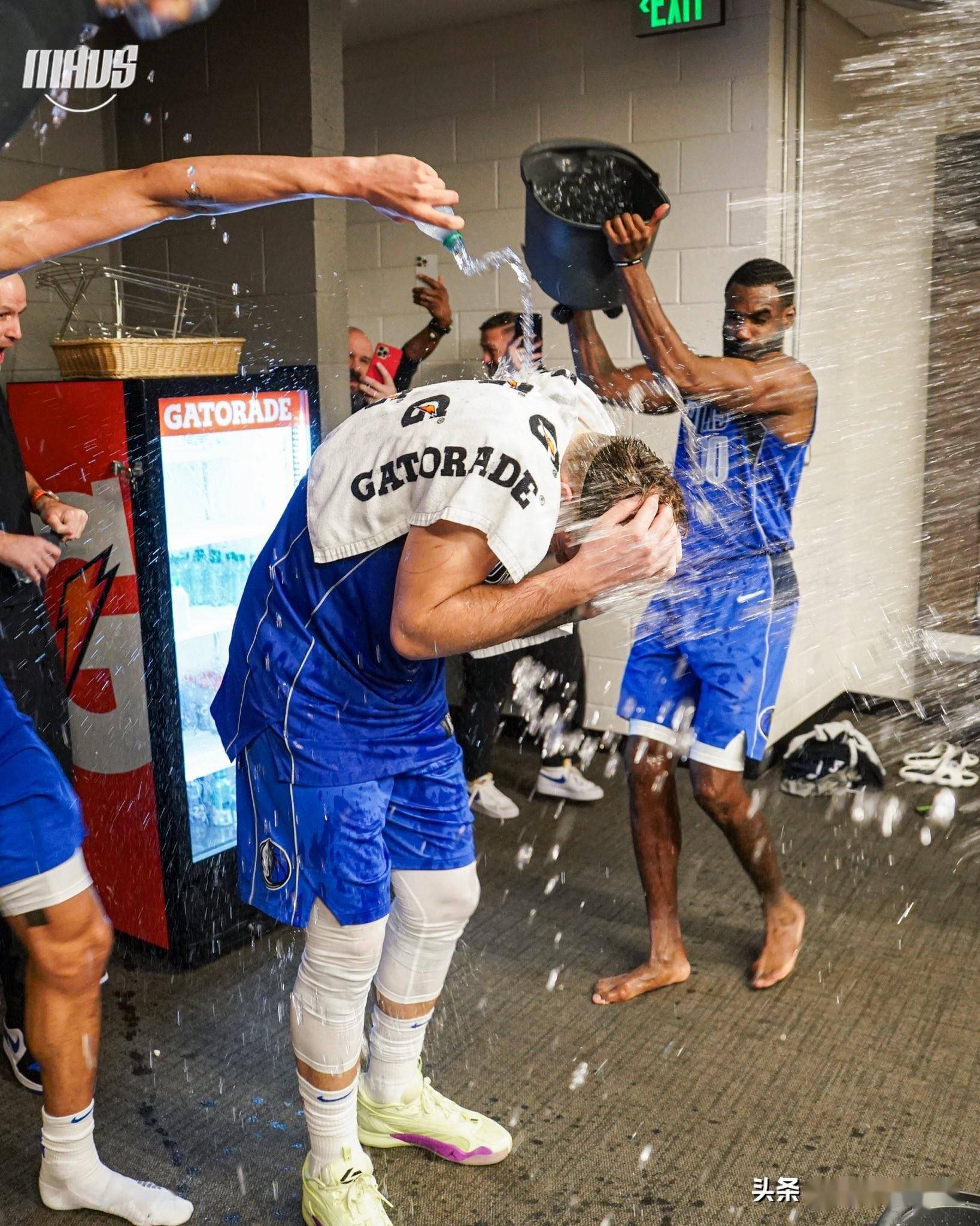 风云突变！上海申花关键时刻更衣室发声；CBA季后赛版图或变；更衣室稳定；资深球员宣示担当(至2025cba上海队和广东队比赛录像)-爱游戏娱乐